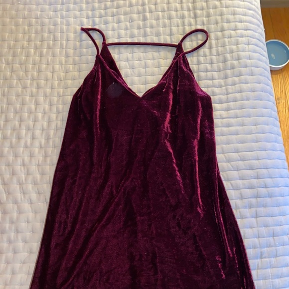 Red velvet dress - Picture 1 of 4